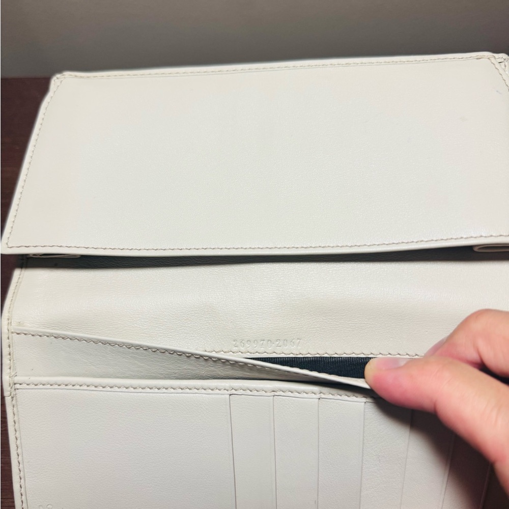 Gucci Wallet - Picture 5 of 10